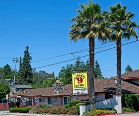 National 9 Motel