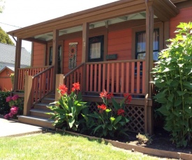 Historic Santa Rosa Cottage