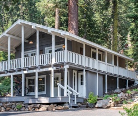 The Love Nest: Tahoe City Cabin