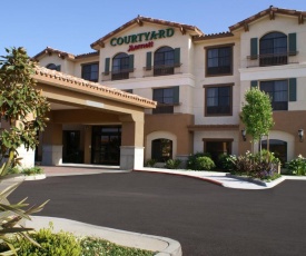 Courtyard Thousand Oaks Ventura County