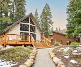 Emerald by AvantStay - Tahoe Donner Mountain Retreat w Large Patio