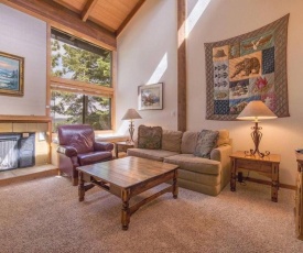 Hawk's Eye by AvantStay - Cozy Northstar Rocky Point Condo w Big Views!