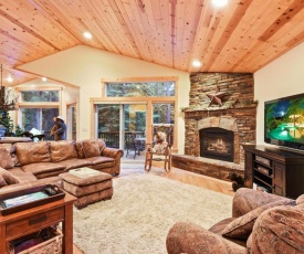 Luxe Mountain Haven in the Heart of Tahoe Donner home