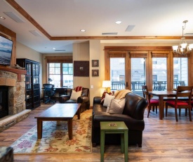 Luxury 2 BD in the Heart of the Village at Northstar! - Catamount 206