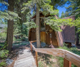 Retro Family Gathering Home in Tahoe Donner