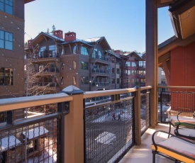 Top Floor Residence in The Village at Northstar! - Iron Horse North 306