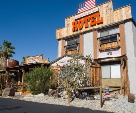 Sunnyvale Garden Suites - Joshua Tree National Park