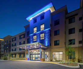 Holiday Inn Express & Suites - Valencia - Santa Clarita, an IHG Hotel