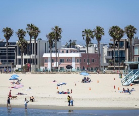 Venice on the Beach Hotel