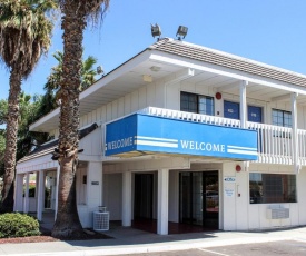 Motel 6-Coalinga, CA - East