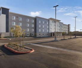 WoodSpring Suites Colton