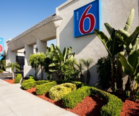 Motel 6-Costa Mesa, CA - Newport Beach