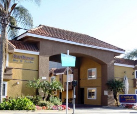 Sunburst Spa & Suites Motel