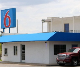 Motel 6-Delano, CA