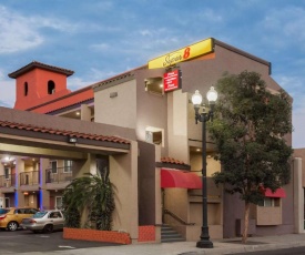 Super 8 by Wyndham El Cajon CA