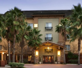 Larkspur Landing Folsom-An All-Suite Hotel