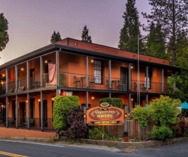 The Groveland Hotel