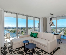 5 STARS Luxury 3 BR - FRONT Intercostal VIEW