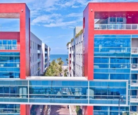 NEW Beachfront Condo ROOFTOP infinity POOL