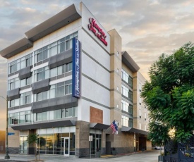 Hampton Inn & Suites Los Angeles/Hollywood, CA