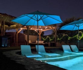 Private Oasis with Saltwater Pool and Tiki Bar!