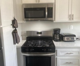 Lovely 1 Bedroom Near LAX