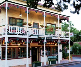 Historic National Hotel & Restaurant