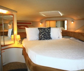 Dockside Boat and Bed