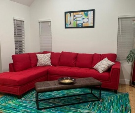 A Traveler's Delight! Contemporary 3 bedroom - 2 bathroom in South LA