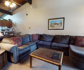 Mammoth Estates 3 Bdrm Condos - Walking Distance to The Village Gondola Station