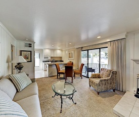 Sleek Condo within Silverado Community - Pool, Dining condo