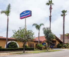 Howard Johnson by Wyndham National City/San Diego South