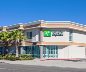 Holiday Inn Express Newport Beach, an IHG Hotel