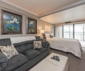 206A - Lakefront Efficiency Condo, Indoor Pool Access!