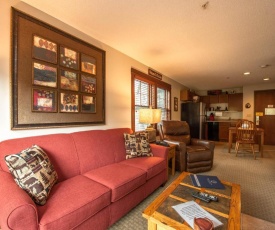 A218 - One Bedroom Suite, Gas Fireplace, Free WIFI!