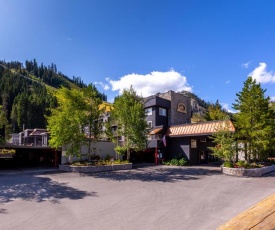 Red Wolf Lodge At Squaw Valley