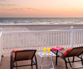 All-Suite Beachfront Estate with Rooftop Hot Tub home