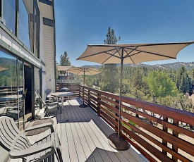 All-Season Home - Large Deck & Bear Mountain Views home