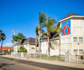 Motel 6-Riverside, CA - South