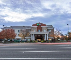 Holiday Inn Express Hotel & Suites Roseville - Galleria Area, an IHG Hotel