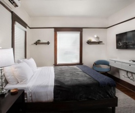 Boutique South Park Craftsman Guest Suite