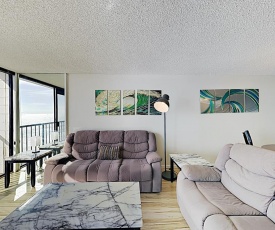 New Listing! Oceanfront Pacific Beach Condo condo